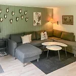 3 Bedroom Awesome In Semesterbostad *