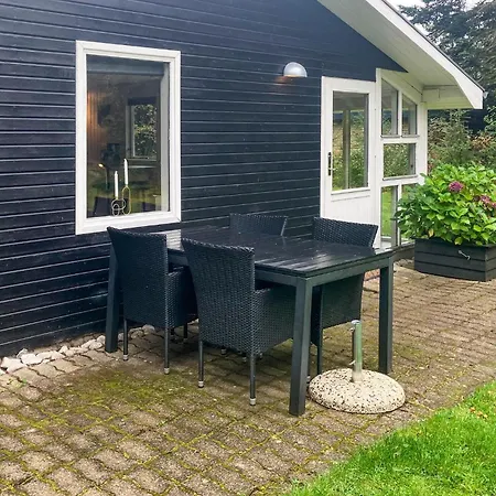 Stunning Home In Hojslev With Wifi Casa de Férias Højslev