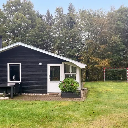 Дом отдыха 3 Bedroom Awesome In Hojslev