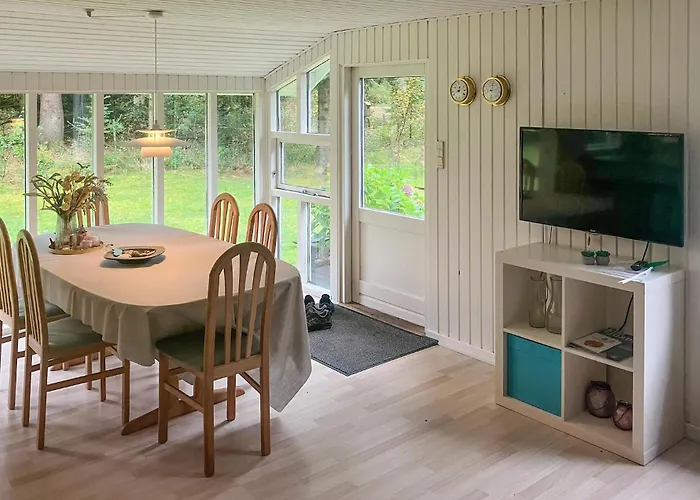 Дом отдыха 3 Bedroom Awesome In Hojslev